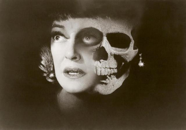 Bette Davis in Dead Ringer, 1964