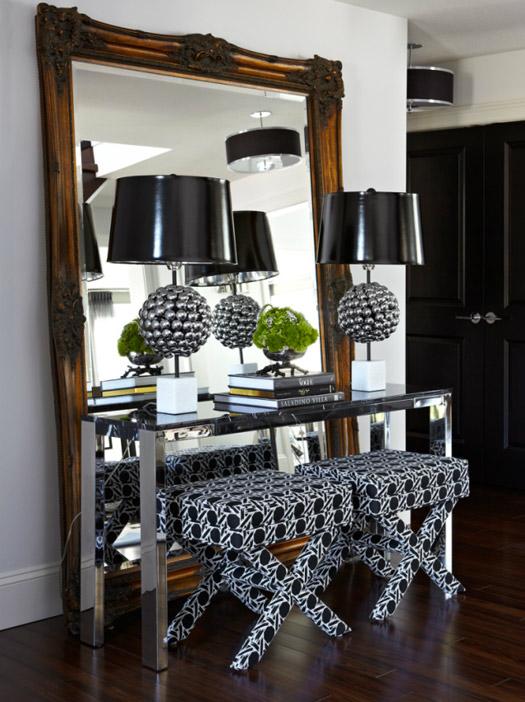Color Roundup: Using Black in Interior Design black accents in an entryway