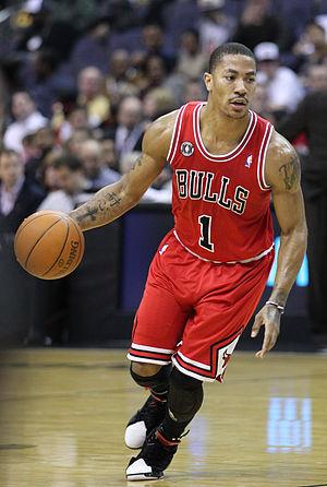 Derrick Rose #1 of the Chicago Bulls at the Ve...