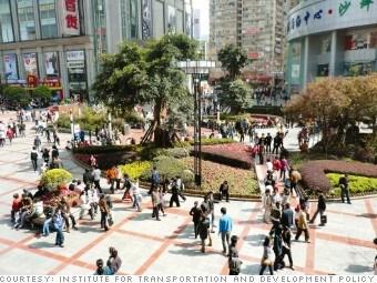 Calthorpe favors pedestrian-friendly areas, like this neighborhood in Chongqing.