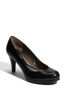 Ask Allie: The Perfect Black Pump
