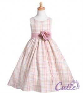 flowergirldresspinkplaidcutieclothes Flower Girls Steal the Show