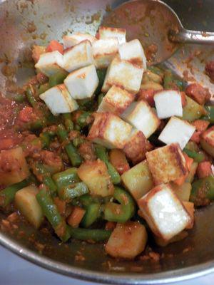 Navratan Korma - Add steamed vegetables