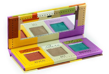 Sigma Makeup on This Is Sigma Makeup   S New Eye Shadow Palette  It Is Free Gift With