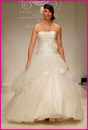  Disney Wedding Dresses on Alfred Angelo Wedding Dresses Disney Collection 2012 Fashion