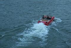 Voiture amphibie / Amphibious car Voiture amphibie / Amphibious car