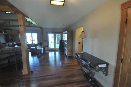 Home Staging Minneapolis MN Entry Before