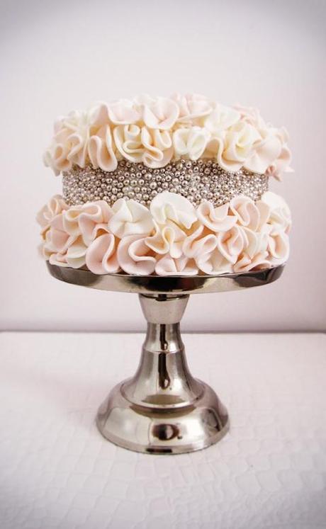 ruffle cake, silver and ruffle wedding cake, ruffle wedding cake, wedding cakes