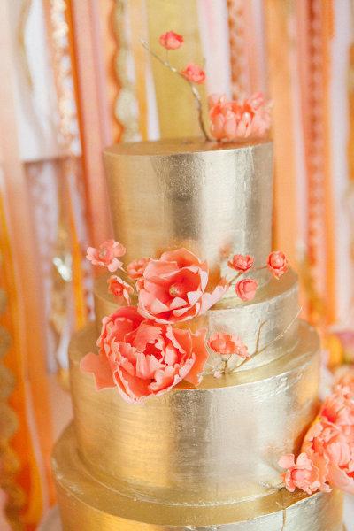 gold wedding cake, peach and gold wedding, peach wedding cake, wedding cakes