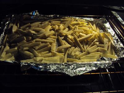 Homemade & Baked (vegan) Sweet Potato Fries