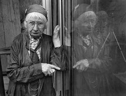 Imogen Cunningham & her reflection