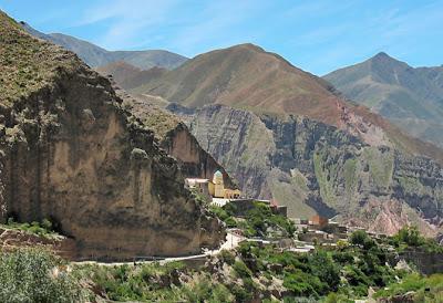 IRUYA, BETWEEN THE SKY AND THE MOUNTAINS