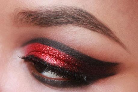 Makeup | Dramatic Valentines Day with Red Glitter