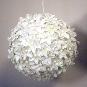 flower paper lanterni photo flower paper lanterni 9 DIY Ways to Dress Up a Lantern Fun & Festive!
