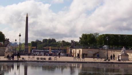 Photo Essay: Paris – End of a Kingdom – The Rise of an Emperor Gilded gates with Obelis