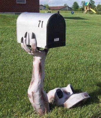 10 Of The Strangest Mailboxes Youll Ever See
