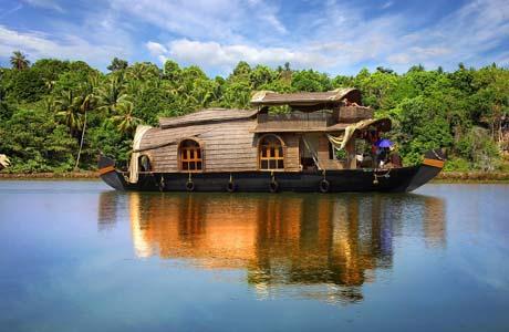 Multifaceted India attracts more Gulf tourists Multifaceted India attracts more Gulf tourists