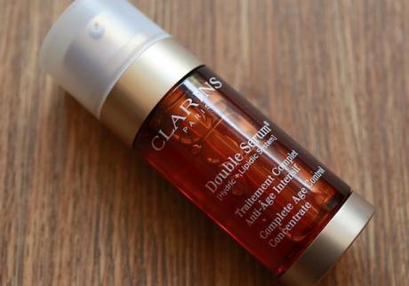 Clarins Double Serum is a Fab's best friend ........and you can win it for FREE !!