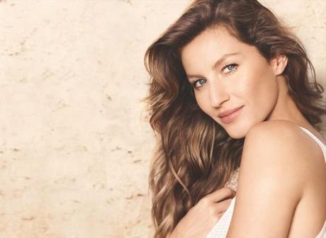 Gisele Bundchen for Chanel Campaign with “Les Beiges” Collection by Mario Testino