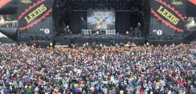 Biffy To Headline Reading and Leeds! 11856 1 leeds and reading festival line ups revealed ban 400x193 Biffy To Headline Reading and Leeds!