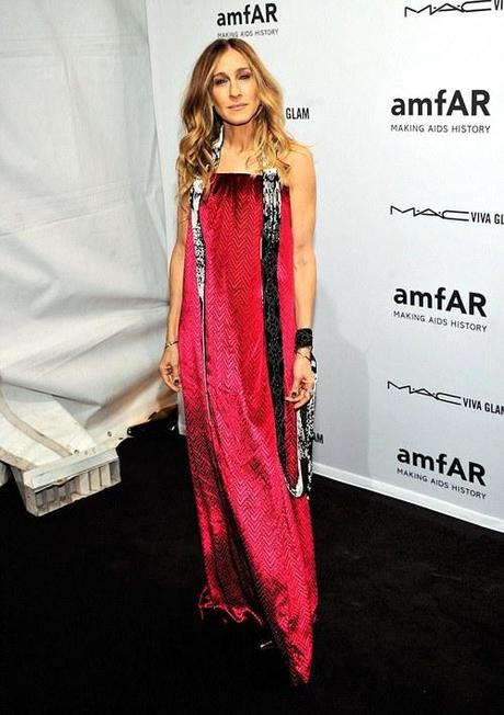 Celeb Style: Sarah Jessica Parker attended the amfAR New York...