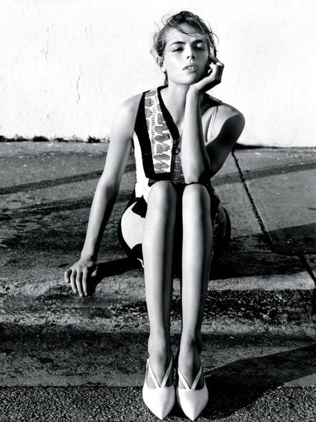 Rosie Tapner by Alasdair McLellan for Vogue UK March 2013