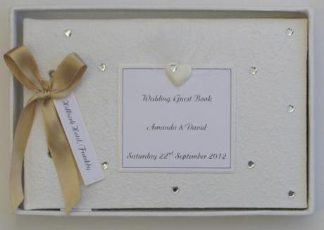wedding_guest_book_champagne_heart