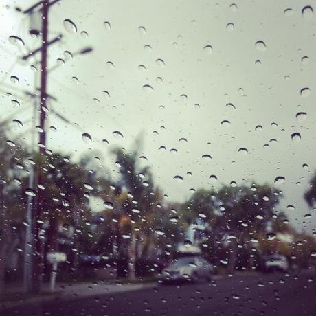 NookAndSea-Weekend-Recap-Instagram-Raindrops-Rainy-Day-Wet-Windshield-Wind-Screen-Street-Neighborhood