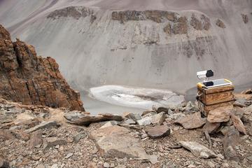 Salty Antarctic Pond May Hold Clues to Water on Mars