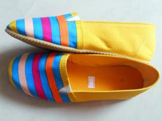 Get yourself a gorgeous pair of Espadrilles online