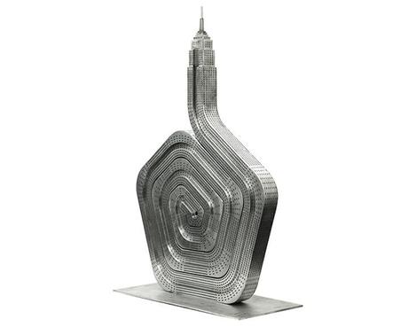 Times Square heart sculpture from hurricane Sandy debris alexandrearrecheanolimit1