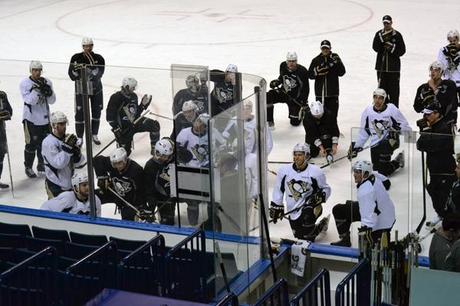 Game 16 : Penguins @ Sabres : 02.17.13 : Live Game Thread! Game 16 : Penguins @ Sabres : 02.17.13 : Live Game Thread!