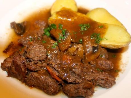 beef and potatoes at the only allergen free restaurant in Lyon, France