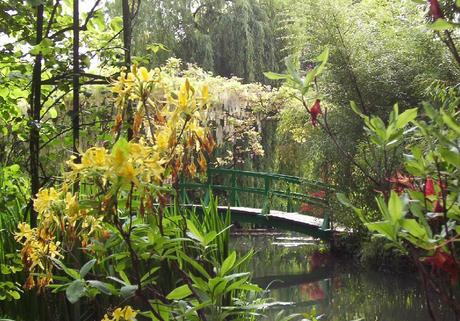 Water Lily Pond bridge - Giverny - France