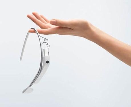 COOL PEOPLE FOR GOOGLE GLASSES google-glass-upclose