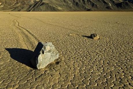 5 one-of-a-kind places on Earth Moving rocks by Lukich, Shutterstock