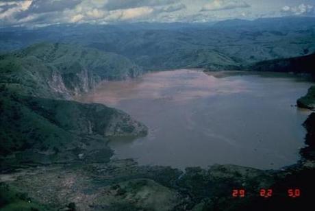 5 one-of-a-kind places on Earth Lakes that kill photo by Jack Lockwood, 1986 (U.S. Geological Survey)