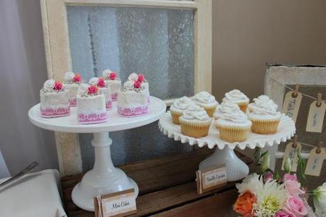 Modern Vintage Wedding Table by Sweet Details Modern Vintage Wedding Table by Sweet Details