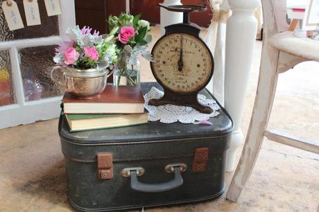 Modern Vintage Wedding Table by Sweet Details Modern Vintage Wedding Table by Sweet Details