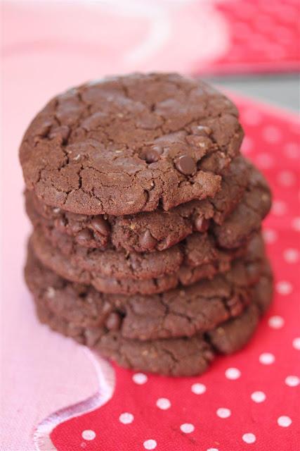 Vegan Chewy Chocolate Chip Cookies Vegan Chewy Chocolate Chip Cookies