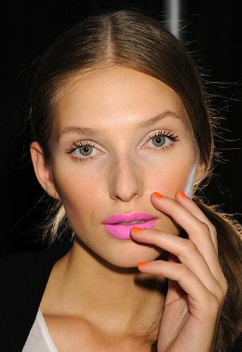 Hot Makeup Looks for Spring/Summer 2013