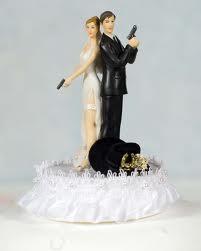 That Tops the Cake- Choosing Your Cake Topper