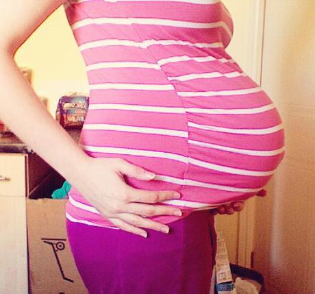 40 weeks pregnant & bump :) - Happy Due Date Bump :)