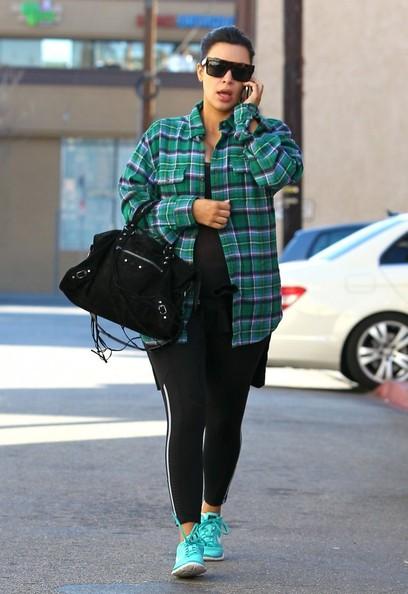 Celeb Style: Kim Kardashian wear Pyrex x Balenciaga on her way...