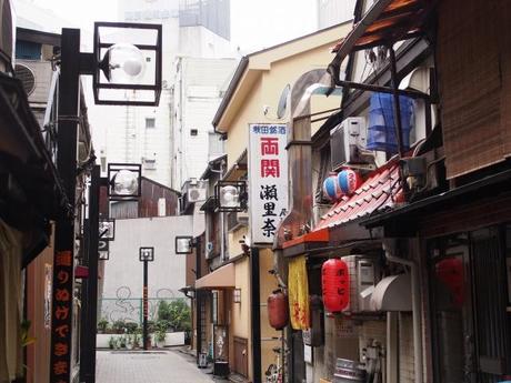 P2060102 消えつつある池袋の横丁 /  attractive alleys are disappearing from Ikebukuro,metropolitan city