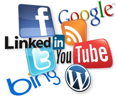5 Easy Ways to Wow Your (potential) Customers on Social Media social-media-seo-collage