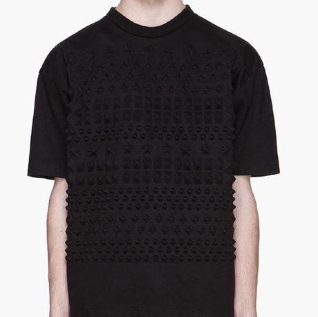 JUUN J Black 3D embossed T-Shirt ($755)
Boxy structured t-shirt... JUUN J Black 3D embossed T-Shirt ($755)
Boxy structured t-shirt...