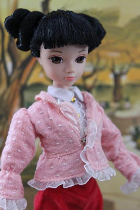 Dolly Review: Kurhn Doll with Living Room Set Kurhn's Pretty Face