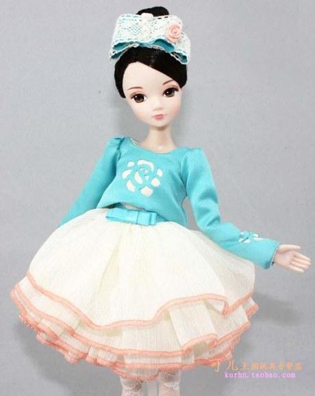 Dolly Review: Kurhn Doll with Living Room Set 2 in 1 Styles look