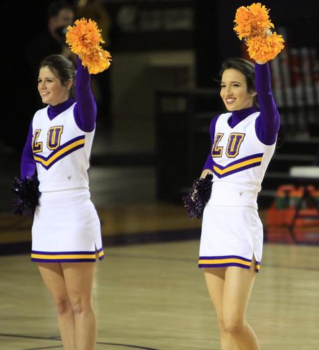 Lipscomb University Cheerleaders